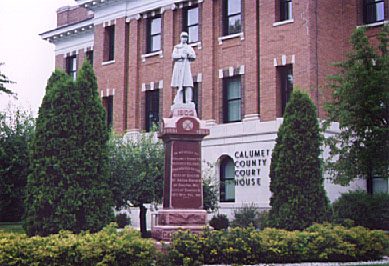 Calumet County Courthouse Civil War monument
