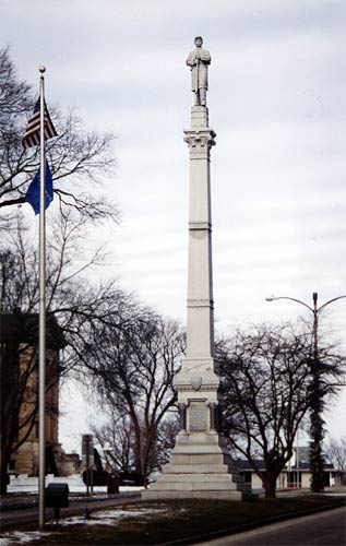 Soldiers and Sailors monument at Darlington, Wis.