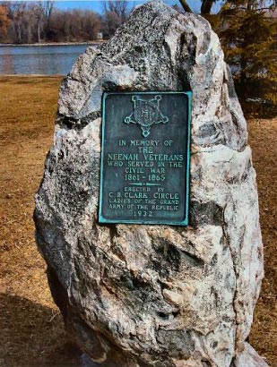 Monument at Neenah Point Park